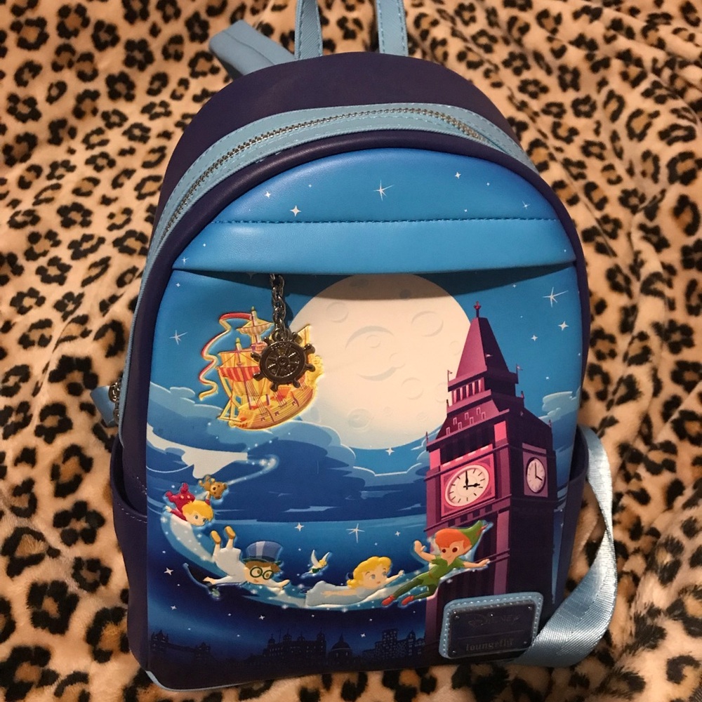 Loungefly NWOT Disney’s Peter Pan Mini Backpack - HOST PICK! 🏆 - Picture 5 of 15